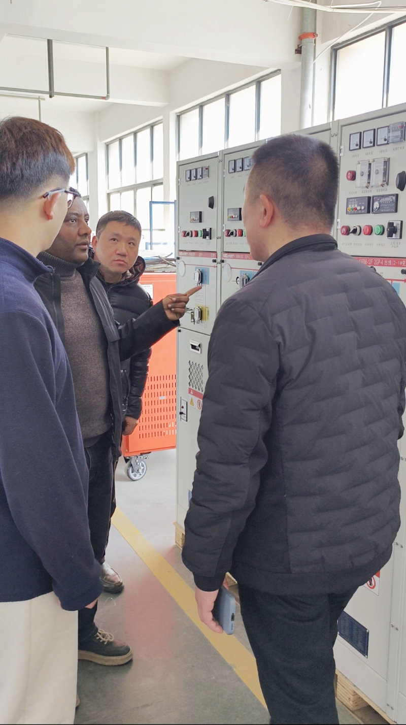 قام خبراء EEU بزيارة Kexun لبرنامج المحطات الفرعية المكون من 20 مجموعة